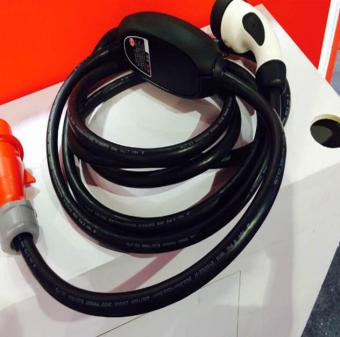 新能源充電電纜材料用TPE材料還是PVC材料好？